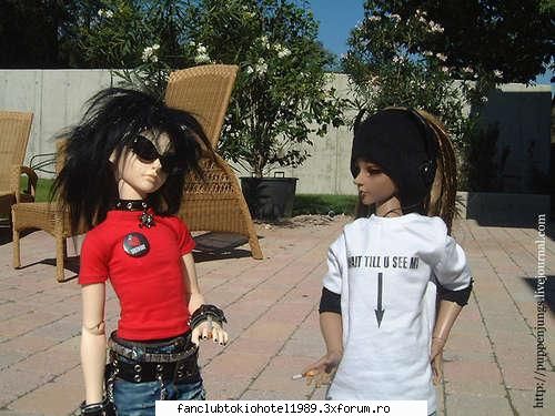 2 papusile kaulitz
